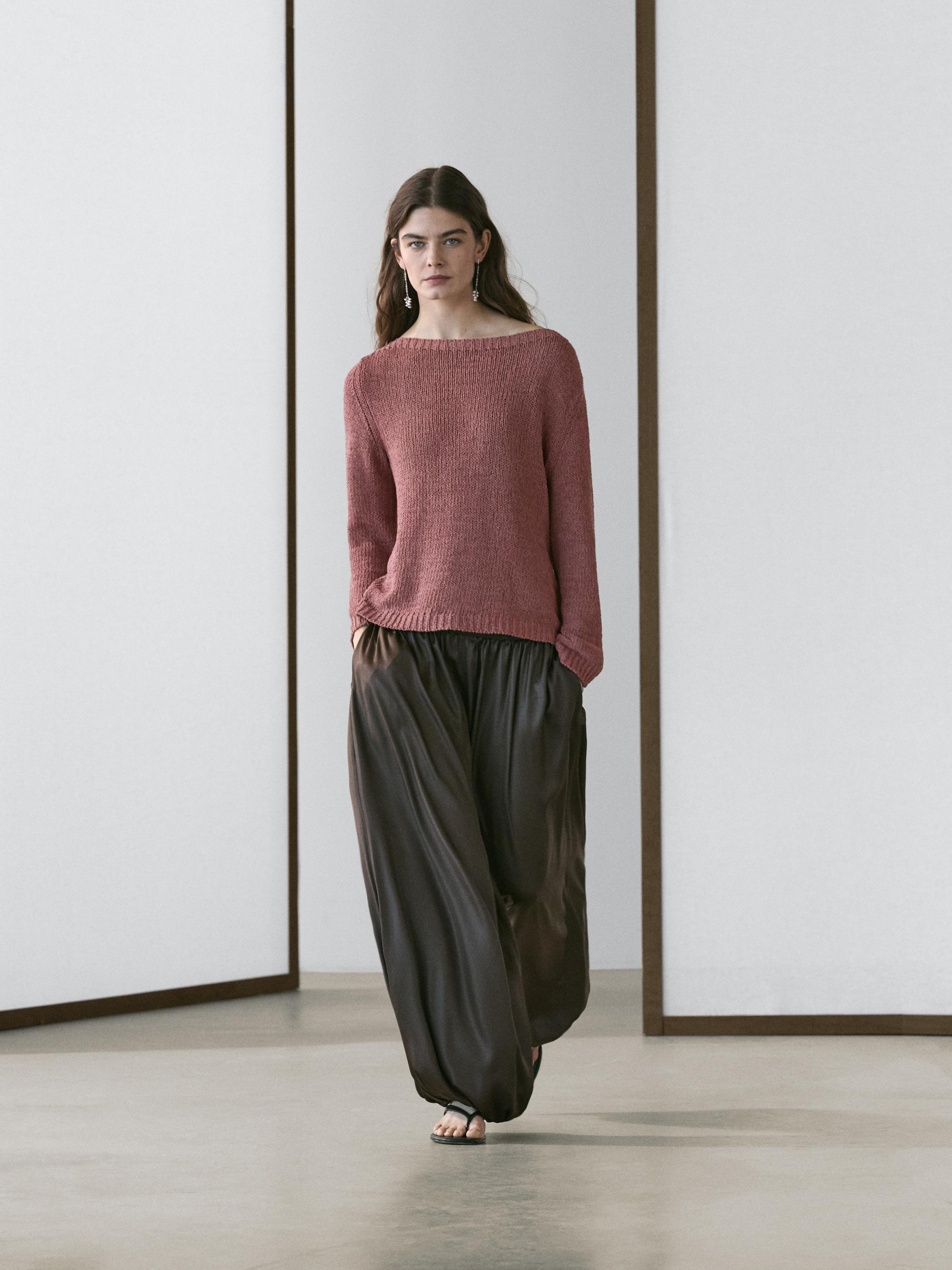 Boat neck knit sweater